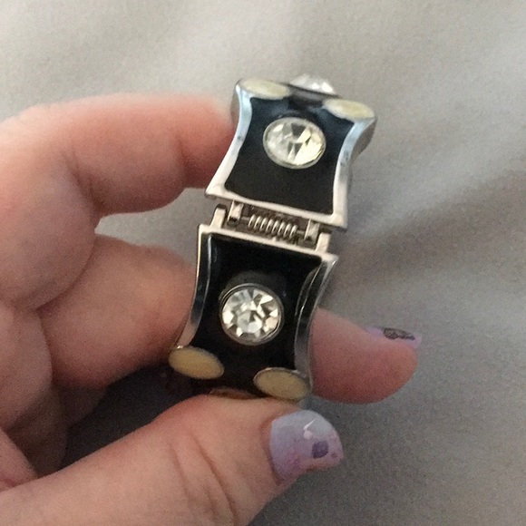 Varsales Ladies Watch, New - Picture 9 of 9